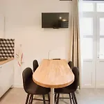 Functional Apartment Near Montmartre