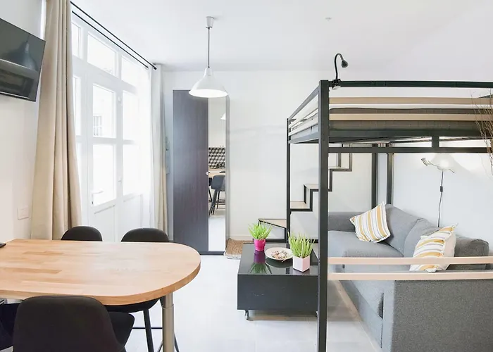 Functional Apartment Near Montmartre